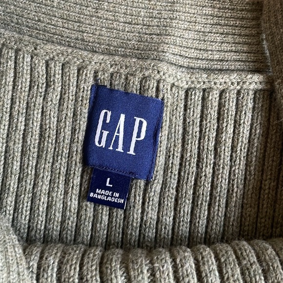 GAP 2000s Y2K Green Ribbed Knit Crop Tank Top - Picture 6 of 7